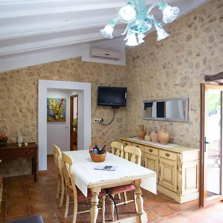 Holiday home Es Pou Monjo Caimari